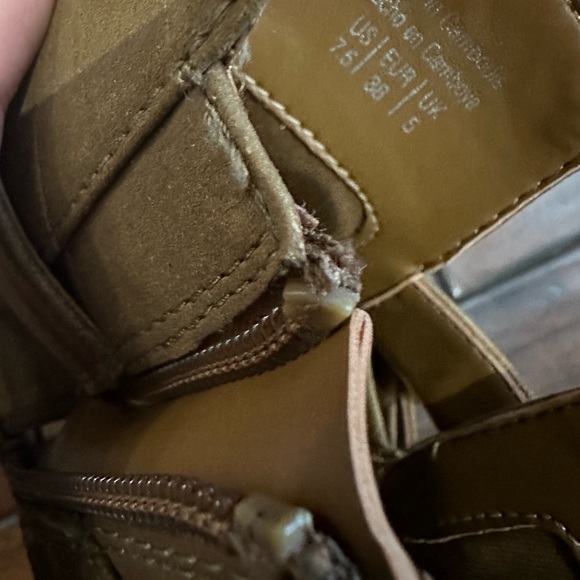 Aldo Urionia Camel Almond Toe Ankle Suede Booties Gold Buckle - Picture 7 of 8